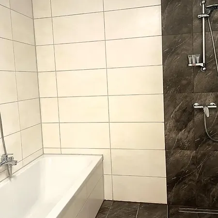 Fe-ba Apartament *
